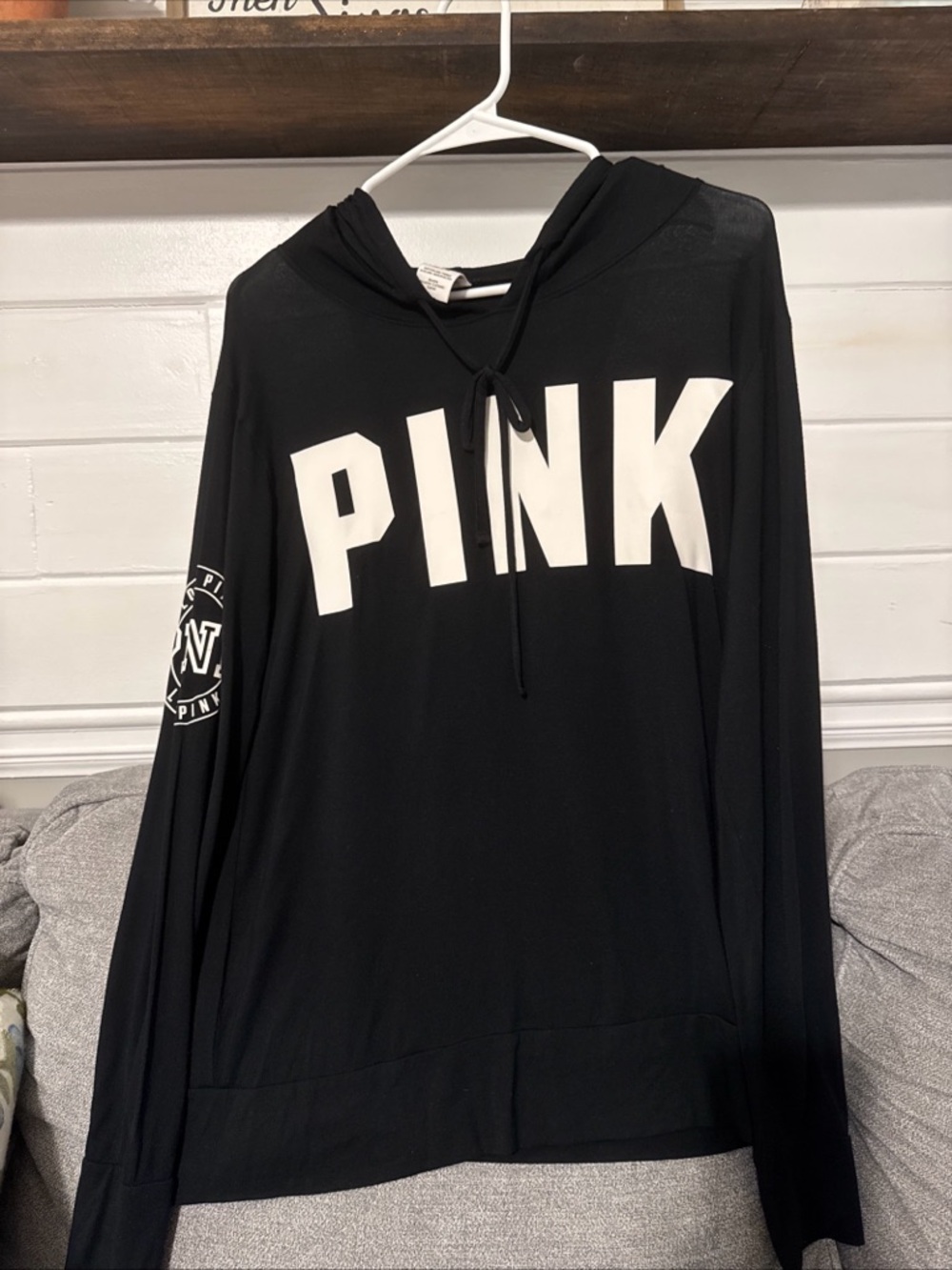 PINK Black JERSEY KNIT LIGHTWEIGHT Hooded Long Sleeve Top with White 'PINK' Logo